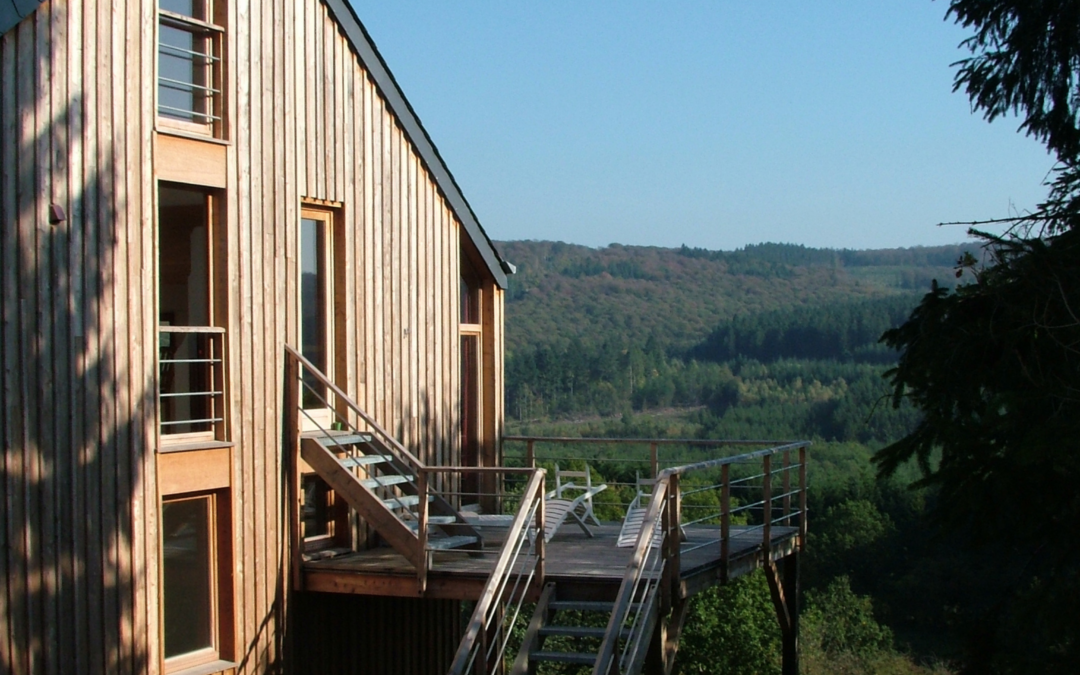 La construction en bois est-elle vraiment plus chère que la construction traditionnelle ?